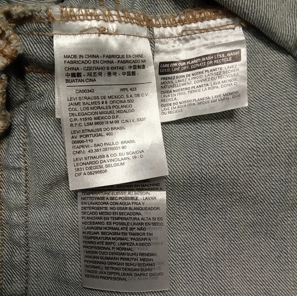 Levi's Jean Jacket Vest - Picture 9 of 9